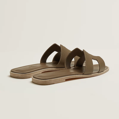 Oran sandal